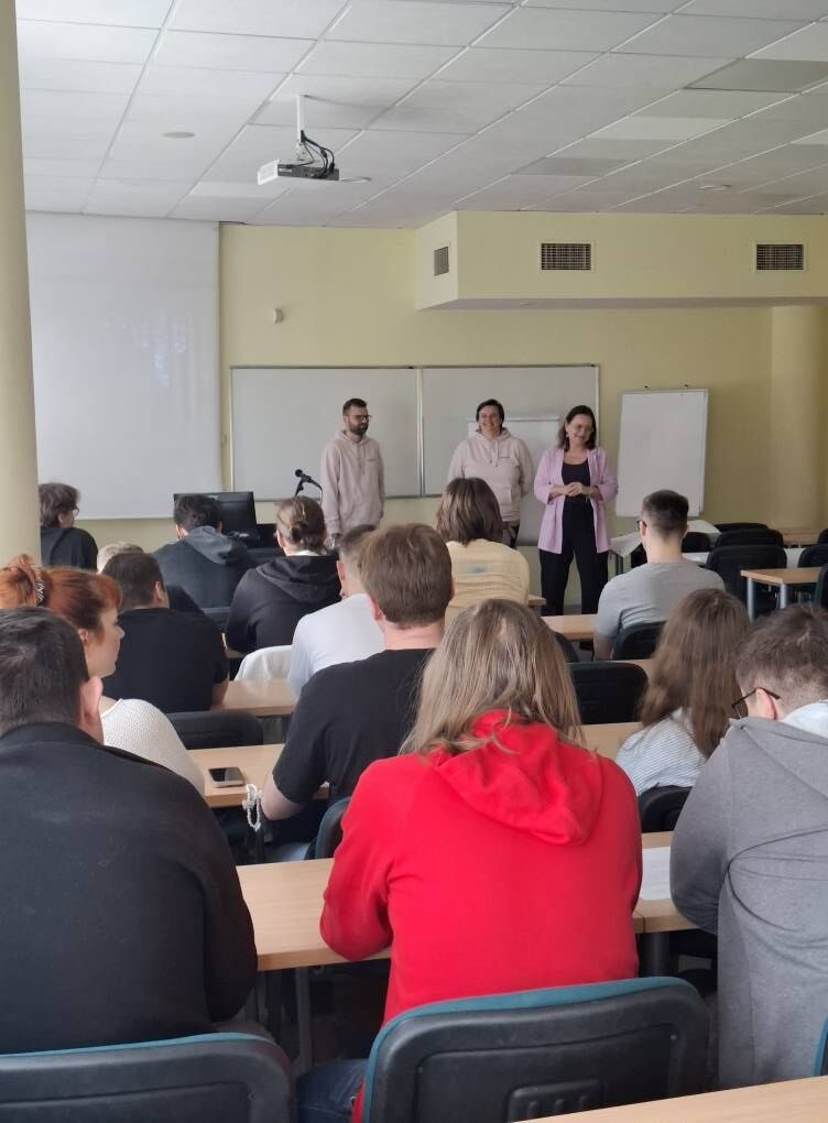 uczestnicy wykładu i prowadzący