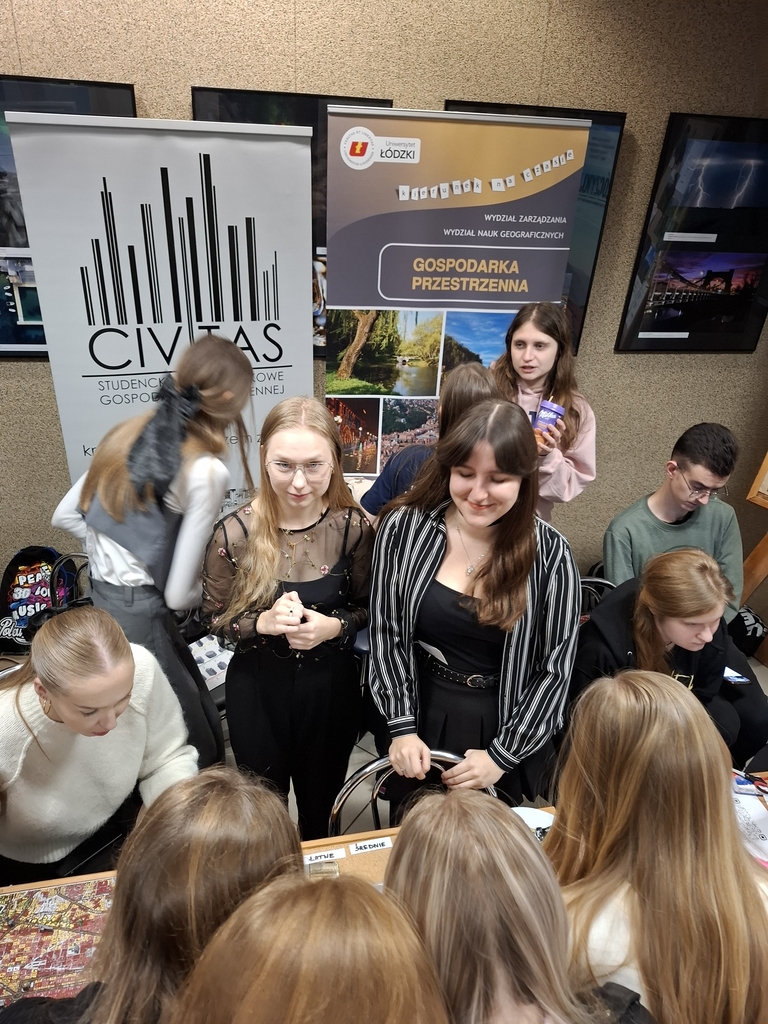 4 listopada 2024 roku odbyła się kolejna edycja Dnia Kół Naukowych na naszym Wydziale