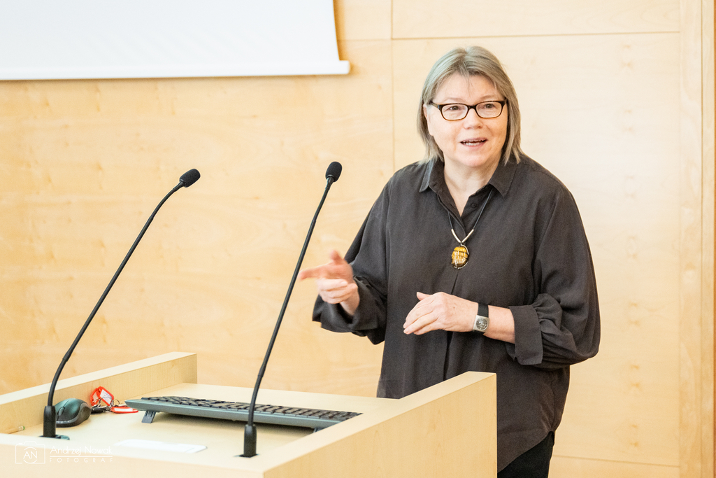 „Spotkania z geografią na WNG UŁ”. 12 lutego, wykład Pani prof. Elżbiety Kobojek pt. „Krajobrazy Polski. Zróżnicowanie, geneza użytkowanie” 