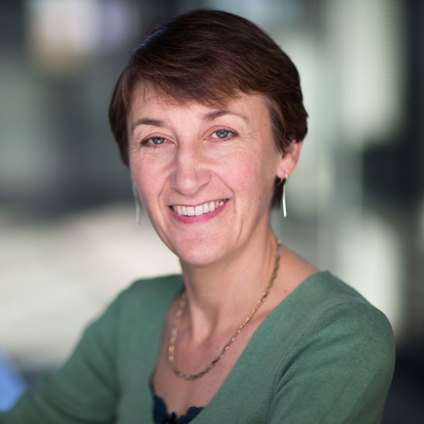 Prof. Fernanda Pirie 