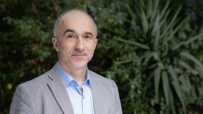 doktor habiiltowany Paweł Filipczak 