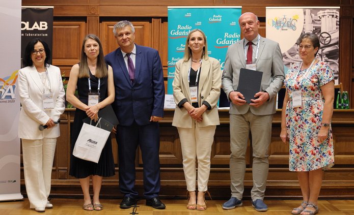 Dr Justyna Piechocka - wręczenie nagrody