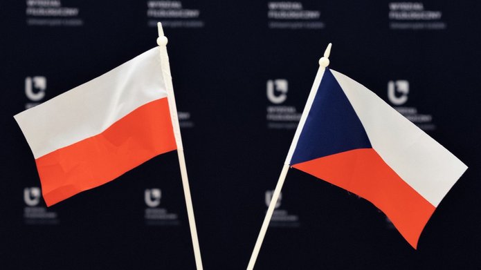 flagi Polski i Czech