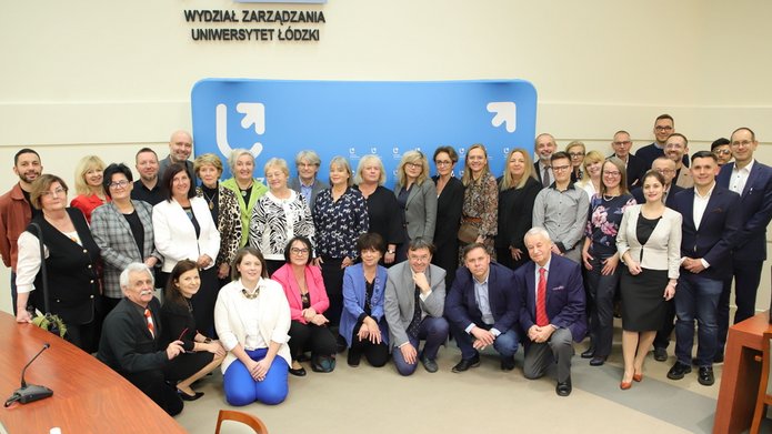 Zdjęcie grupowe uczestników wydarzenia