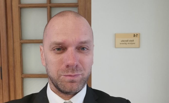 prof. Jacek Białek