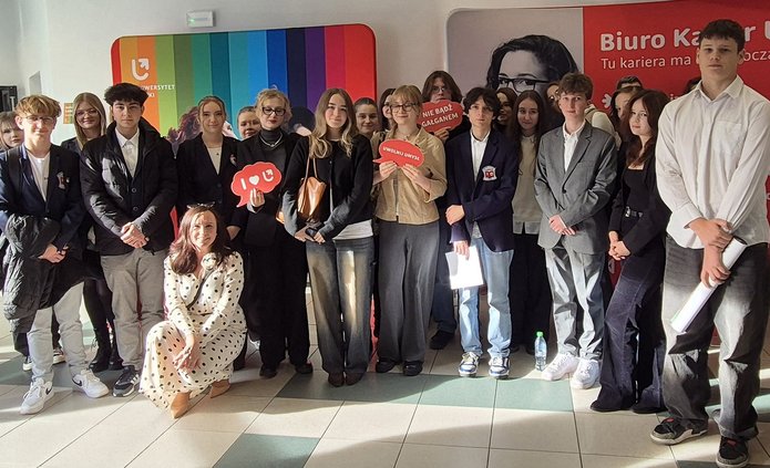 uczestnicy programu wraz dr Karoliną Kołodziej