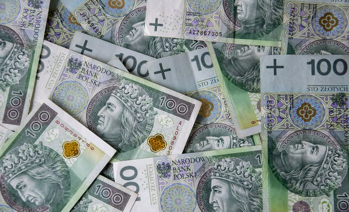 banknoty polskie o nominale 100 zł
