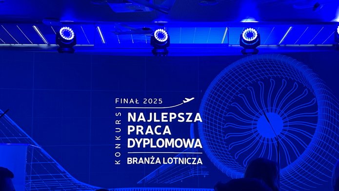 tekst: najlepsza praca dyplomowa