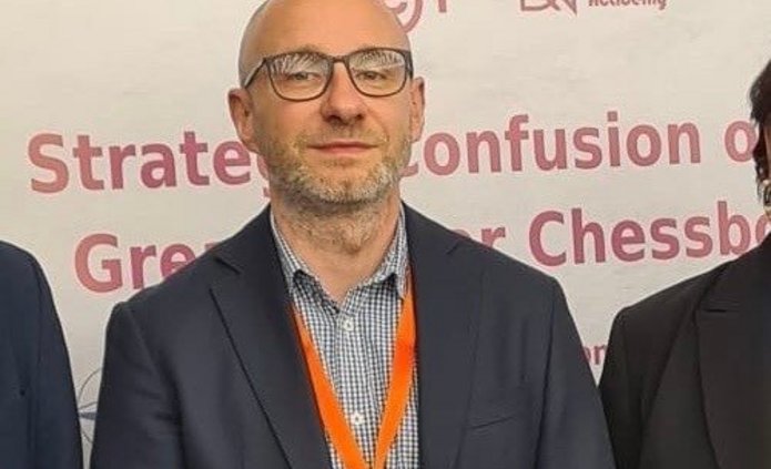 zdjęcie dr Bartosza Kowalskiego