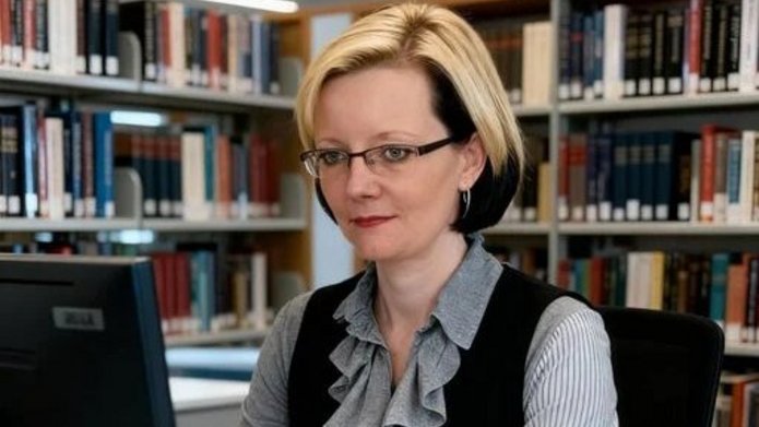 dr Joanna Leek