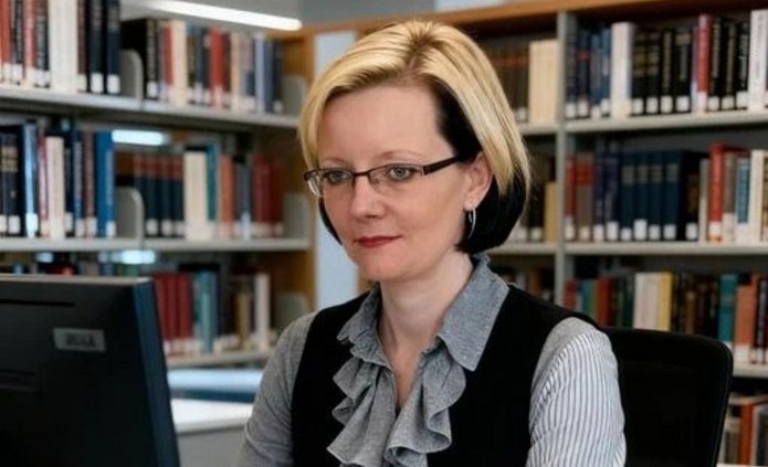 dr Joanna Leek