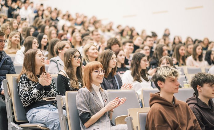 studenci w auli