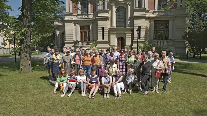 Przed willą Lentza