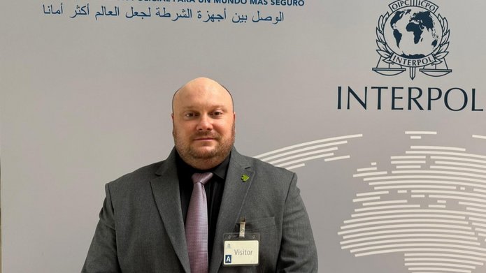 Prof. Bijak
