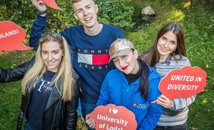 Studenci uczestniczący w programie erasmus 