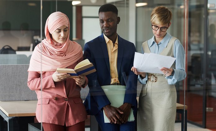 ludzie różnych kultur