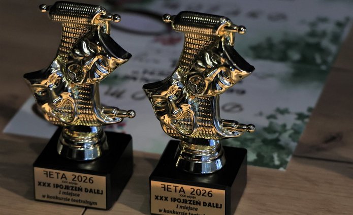 statuetki XXX Festiwalu Ekspresji Twórców Amatorów 