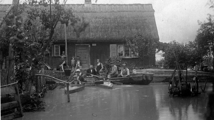 Niedziela w Wiączeminie, 1924 r..