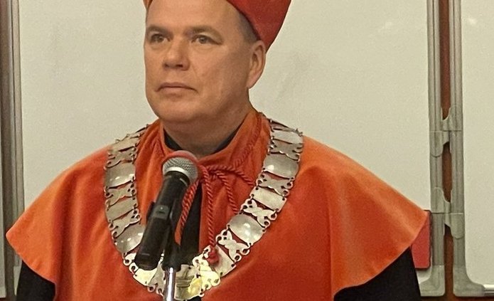 od lewej: dr hab. Tomasz Gwizdałła, prof. UŁ; dr hab. Małgorzata Wrzesień, prof. UŁ