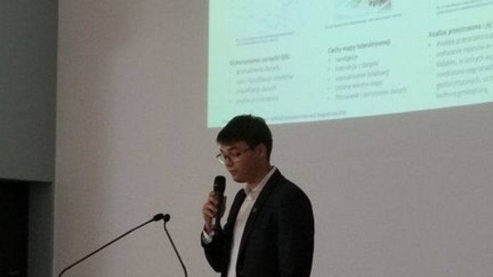VIII edycja programu Zdolny Uczeń - Świetny Student już za nami! WNG UŁ reprezentował Mateusz Kołodziejczyk - uczeń XIII LO im. Marii Piotrowiczowej w Łodzi