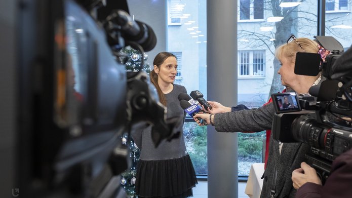 Małgorzata Gramala podczas wypowiedzi medialnej