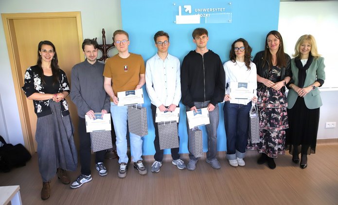Uczestnicy minihackathonu