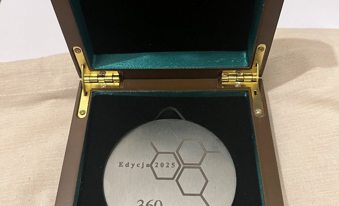 zdjęcie 2 - Medal
