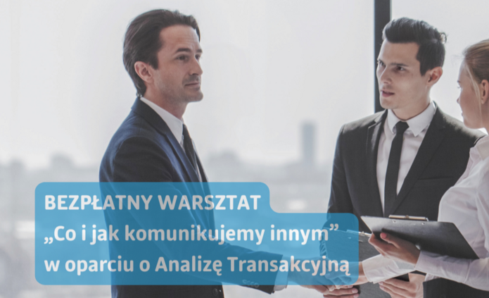 dwóch mężczyzna i kobieta w biurze, obok nazwa warsztatu Co i jak komunikujemy