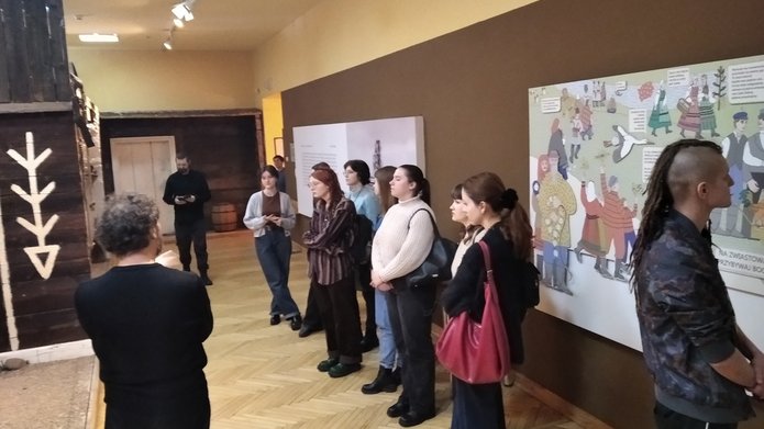 antropolog w muzeum 2