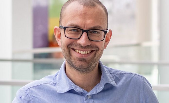 dr Marek Molenda