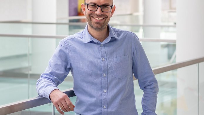 dr Marek Molenda