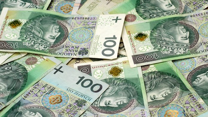 banknoty o nominale 100 zł