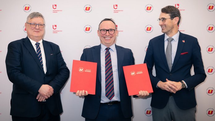 Podpisanie umowy UŁ x ŁZPN