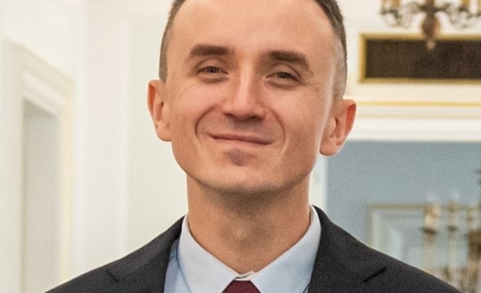 Dr Damian Bębnowski