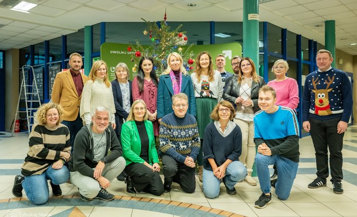 Ubieranie choinki WNG