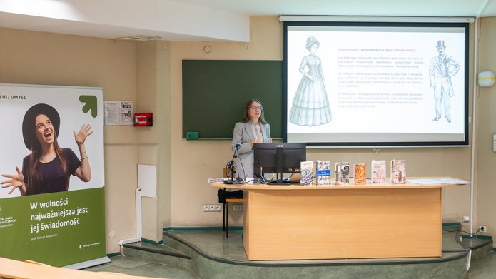 Młodzież z Poddębic i Tomaszowa Mazowieckiego poznawała historię, kulturę i sekrety miasta włókienników