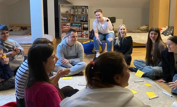 Osoby studiujące podczas wywiadów w Domu Dziecka nr 4 w Łodzi