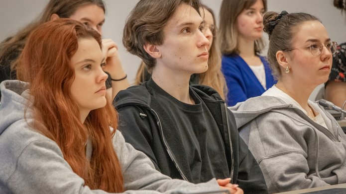 studenci